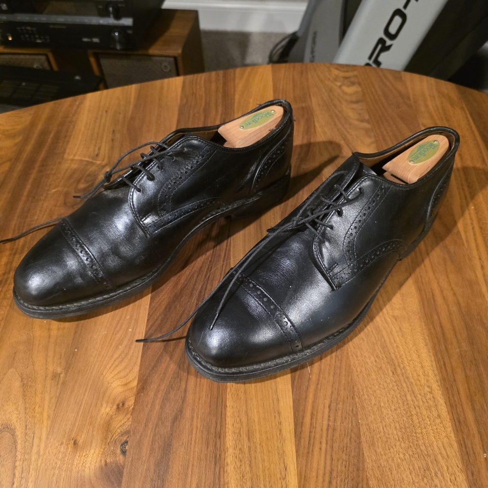 Allen Edmonds 10.5 Black Leather Wingtip
